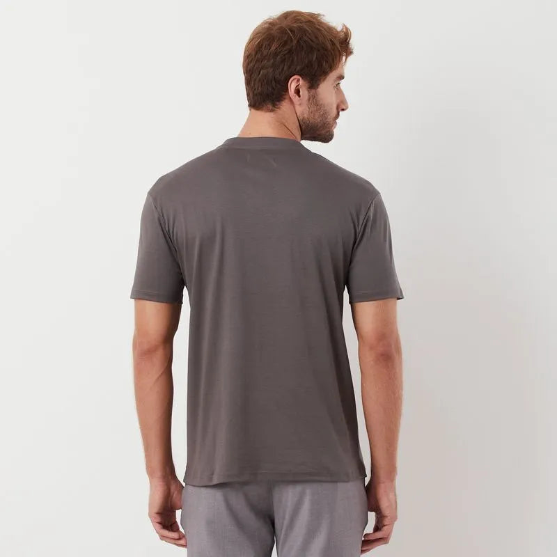 Camiseta Pima Peruano Patch Chumbo Original Penguin