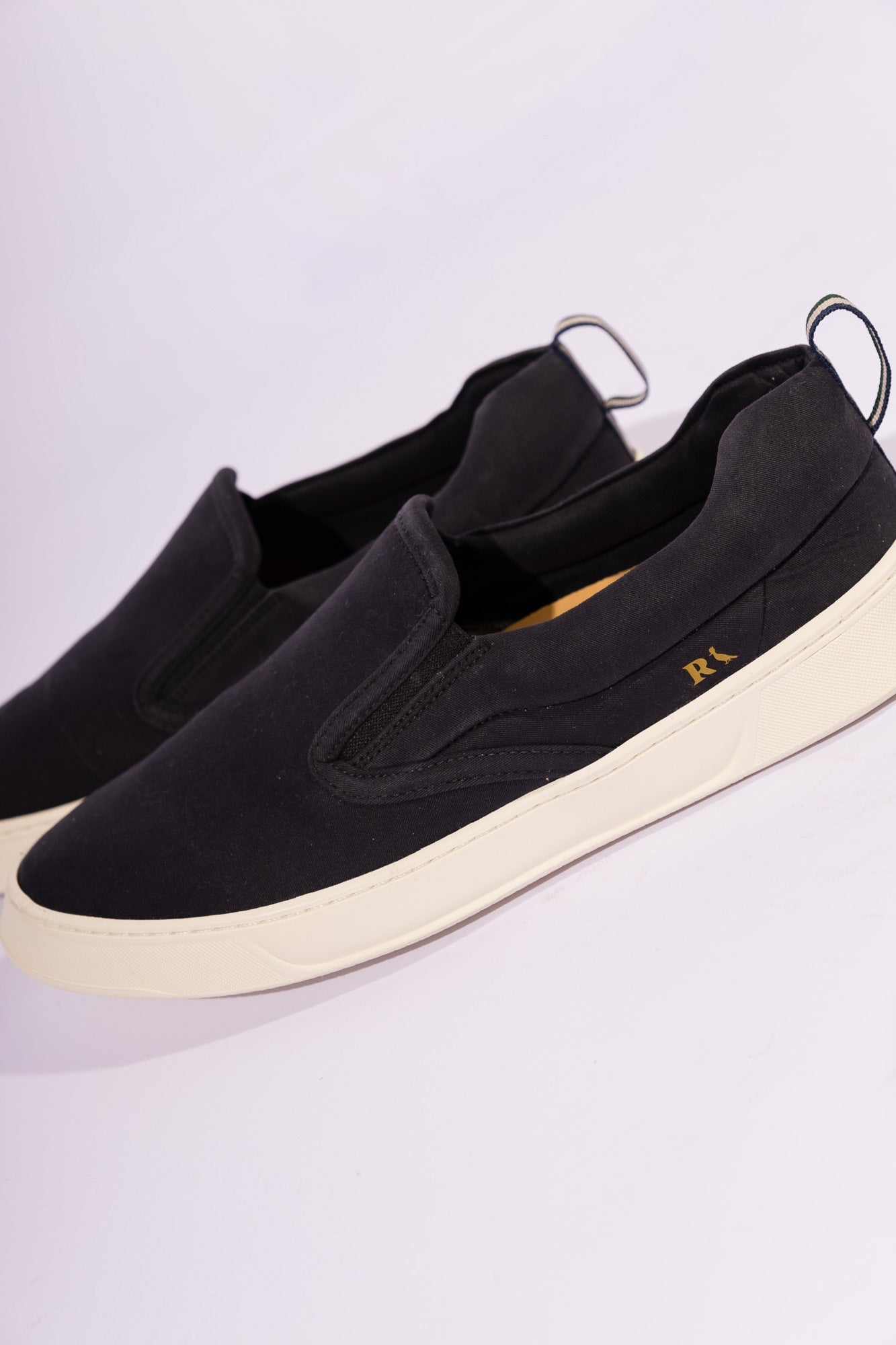 Tenis reserva store slip on preto