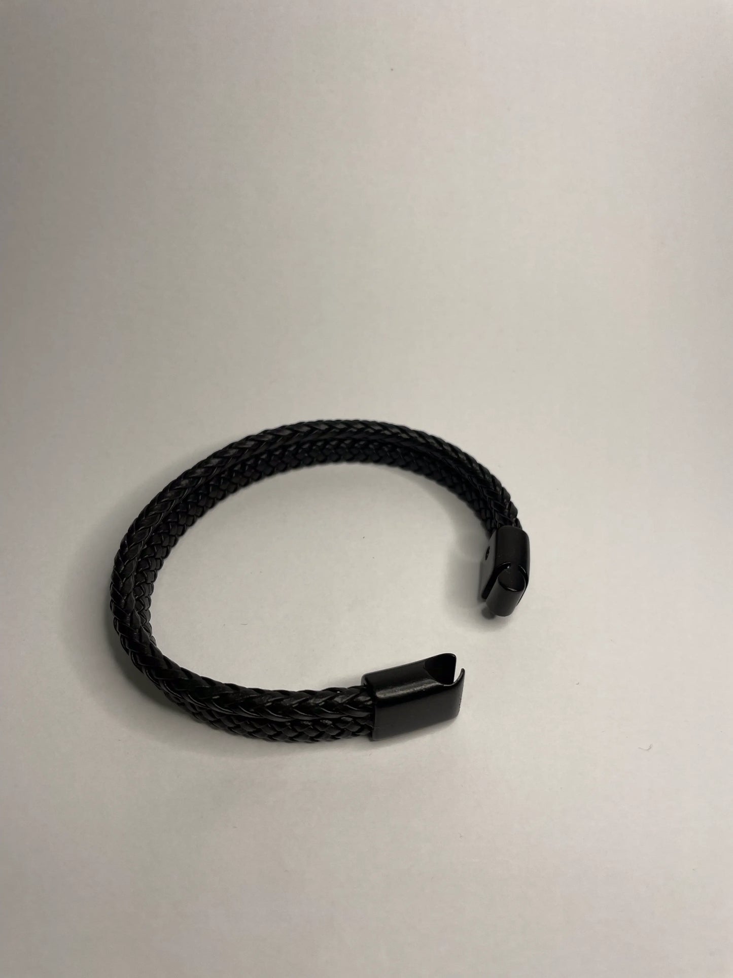 Pulseira Couro Trançado Preto